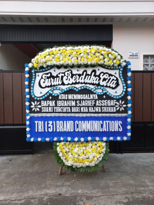 Papan Bunga Duka di Permata Kecubung